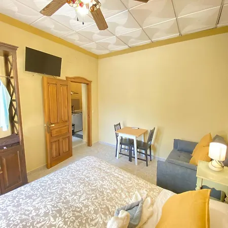 Abeto Apartment *